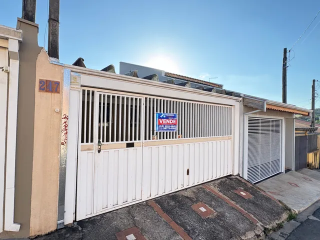 Casa 3 quartos e 2 banheiros, à venda ou para alugar, no bairro Parque Santa Maria em Tatuí
