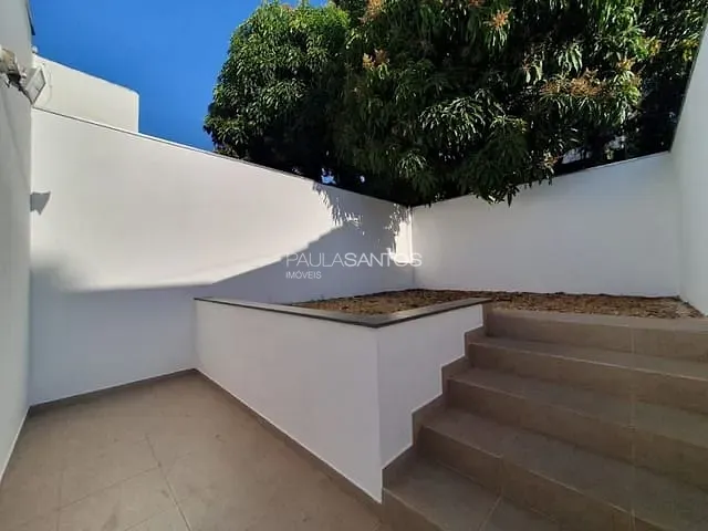 Casa com 300m² 2 quartos e 1 banheiro, para alugar, no bairro Jardim Ana Maria em Sorocaba