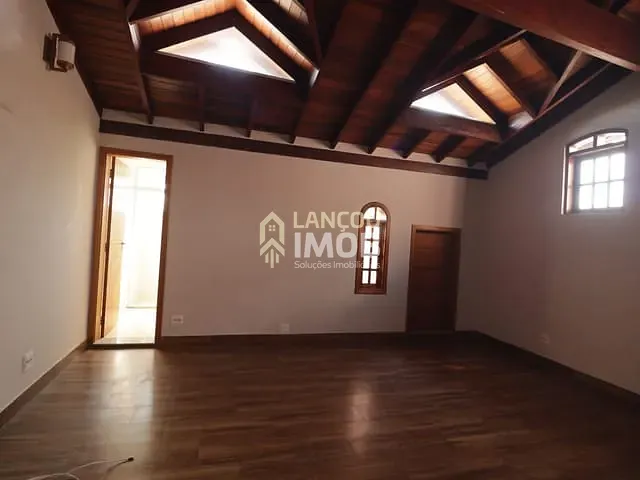 Casa 3 quartos e 2 banheiros, para alugar, no bairro Vila Ana em Jundiaí