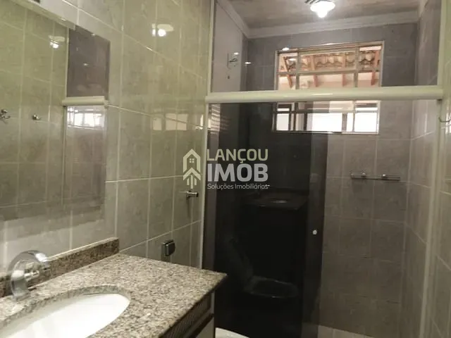 Casa 3 quartos e 2 banheiros, para alugar, no bairro Vila Ana em Jundiaí