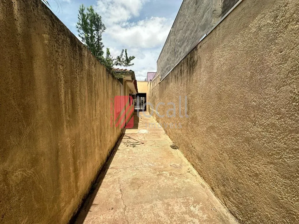 Casa com 4 quartos à venda, 290m² — foto 25 de 28