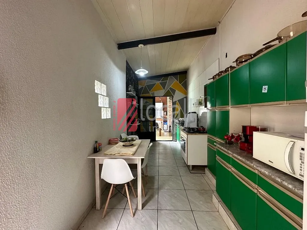 Casa com 4 quartos à venda, 290m² — foto 23 de 28