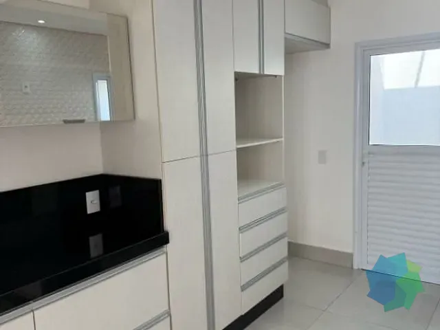 Casa com 175m² 3 quartos e 2 banheiros, à venda, no bairro Loteamento Terras de São Pedro e São Paulo em Salto