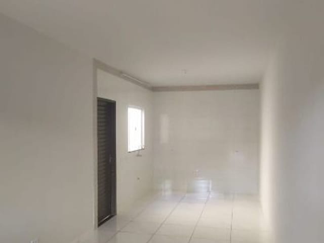 Casa com 125m² 2 quartos e 1 banheiro, para alugar, no bairro Jardim Santa Clara em Cambé