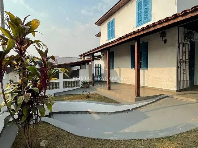 Casa com 295m² 3 quartos e 3 banheiros, à venda, no bairro Centro em Bragança Paulista