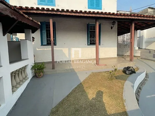 Casa com 295m² 3 quartos e 3 banheiros, à venda, no bairro Centro em Bragança Paulista