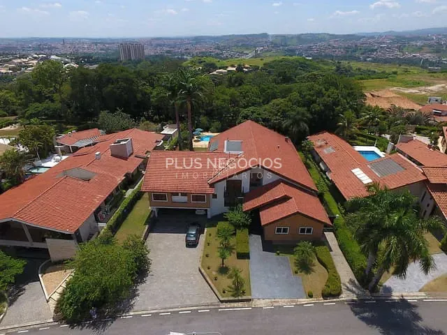Casa com 1680m² 4 quartos e 10 banheiros, à venda, no bairro Parque Campolim em Sorocaba