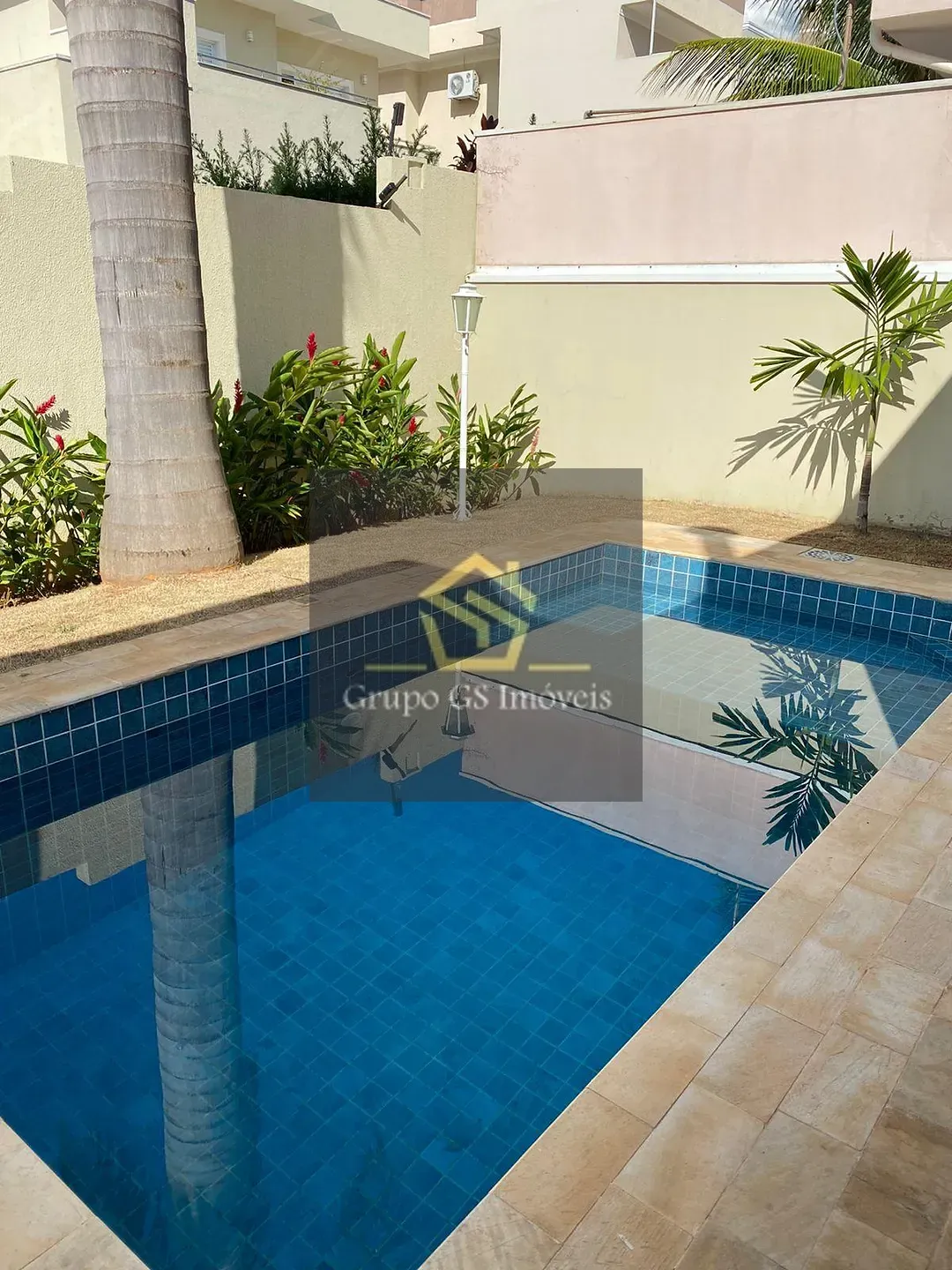 Casa, 3 quartos, 265 m² - Foto 1