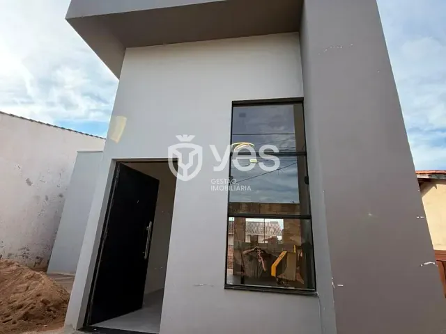 Casa 2 quartos e 1 banheiro, à venda, no bairro Parque das Mangabeiras em Araxá