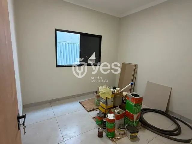 Casa 2 quartos e 1 banheiro, à venda, no bairro Parque das Mangabeiras em Araxá