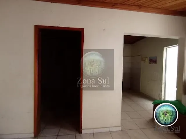 Casa com 548m² 4 quartos e 2 banheiros, à venda, no bairro Jardim Archila em Votorantim