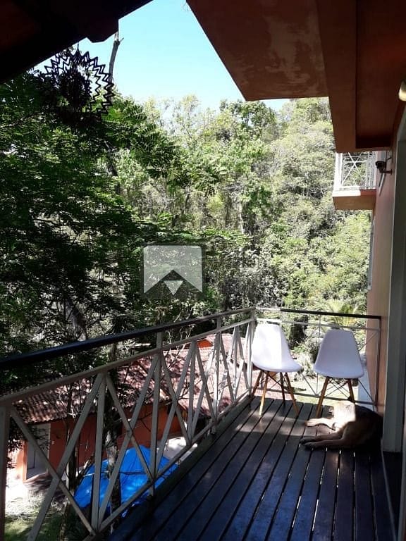 Casa à venda com 5 quartos, 230m² - Foto 27