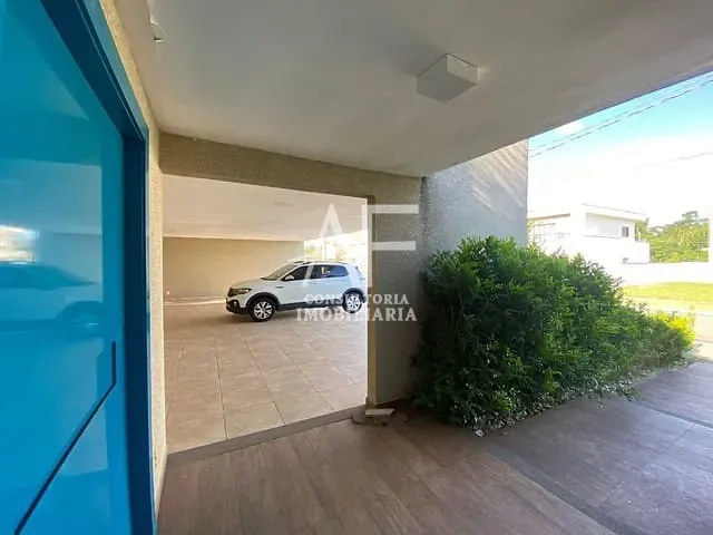 Casa com 805m² 4 quartos e 5 banheiros, à venda ou para alugar, no bairro Quiririm em Taubaté