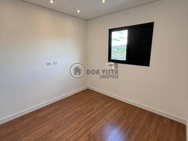 Casa 2 quartos e 1 banheiro, à venda, no bairro Jardim Camila em Mogi das Cruzes