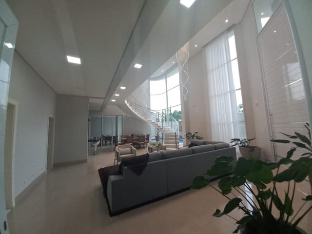 Casa com 423m² 4 quartos e 1 banheiro, à venda, no bairro Loteamento Residencial Jardim dos Ipês Amarelos em Americana