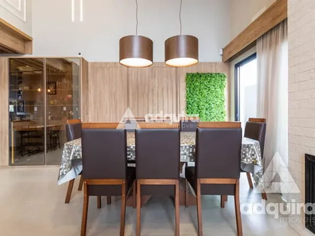 Casa com 325m² 3 quartos e 3 banheiros, à venda, no bairro Jardim Carvalho em Ponta Grossa