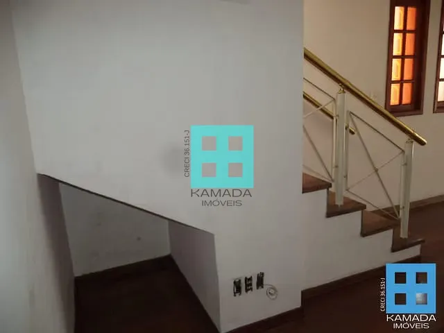 Casa com 250m² 3 quartos e 4 banheiros, à venda, no bairro Bela Vista em Osasco