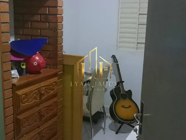 Casa com 360m² 3 quartos e 2 banheiros, à venda, no bairro Mapim em Várzea Grande