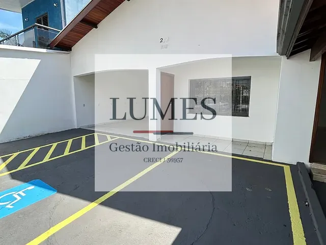 Casa à venda ou para alugar, no bairro Jardim São José em Americana