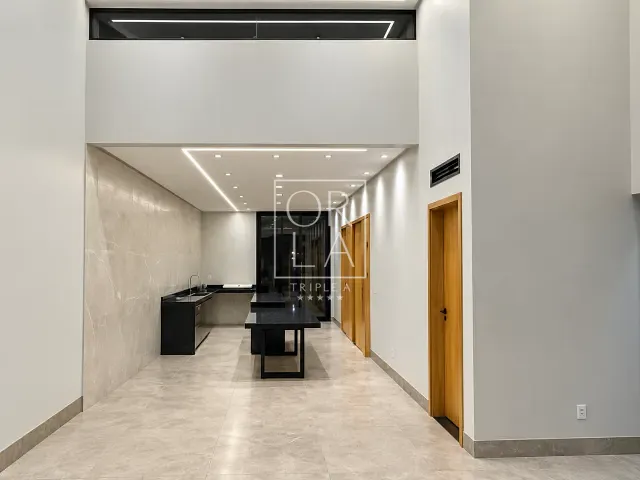 Casa com 263m² 3 quartos e 5 banheiros, à venda, no bairro Jardins Capri em Senador Canedo