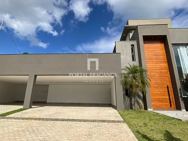 Casa com 779m² 4 quartos e 5 banheiros, à venda, no bairro Condomínio Residencial e Comercial Fazenda Santa Petronilla em Bragança Paulista