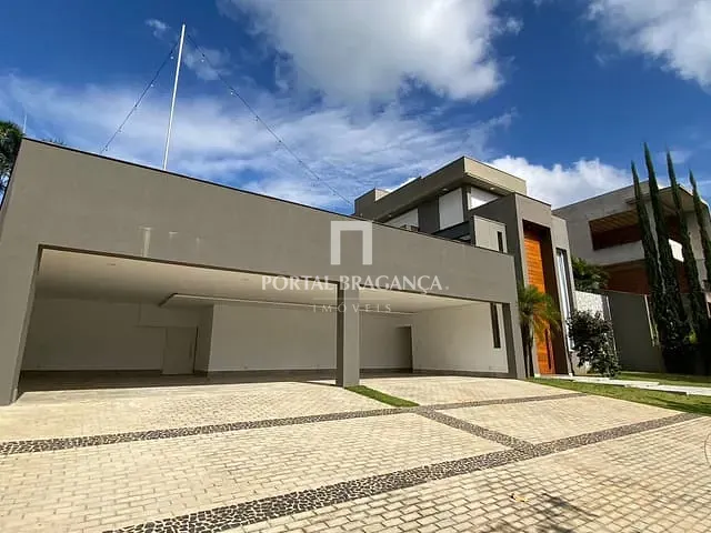 Casa com 779m² 4 quartos e 5 banheiros, à venda, no bairro Condomínio Residencial e Comercial Fazenda Santa Petronilla em Bragança Paulista