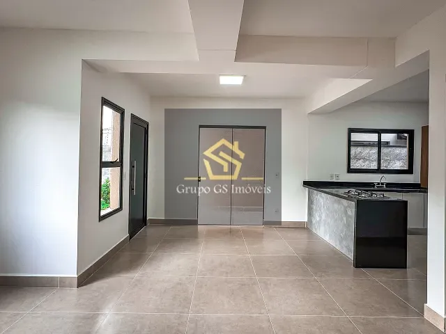 Casa 3 quartos e 3 banheiros, para alugar, no bairro Jardim Santa Helena em Valinhos