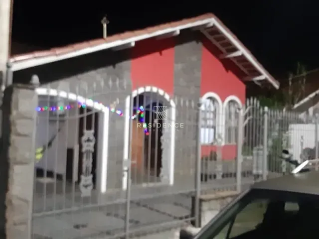 Casa 4 quartos e 1 banheiro, à venda, no bairro Jardim Veneza em Volta Redonda