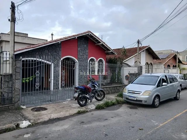 Casa 4 quartos e 1 banheiro, à venda, no bairro Jardim Veneza em Volta Redonda