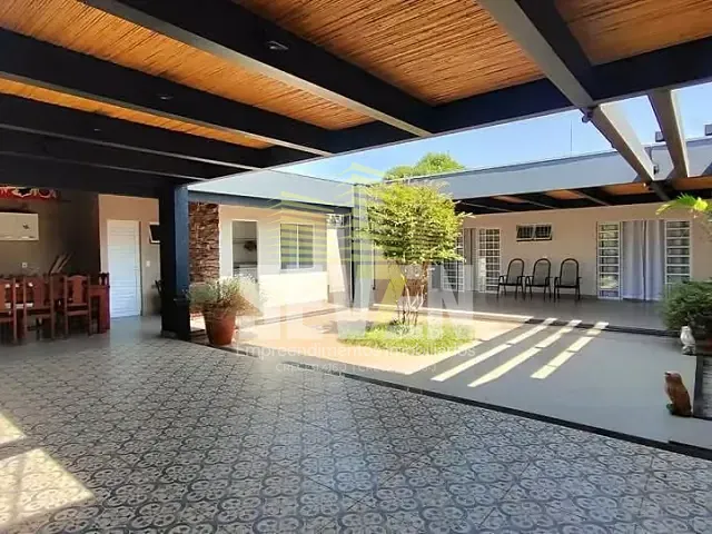 Casa com 360m², à venda, no bairro Jardim Terra Branca em Bauru