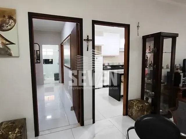 Casa com 360m², à venda, no bairro Jardim Terra Branca em Bauru