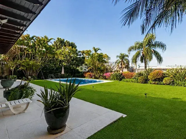 Casa com 1481m² 5 quartos e 5 banheiros, à venda, no bairro Jardim Guedala em São Paulo