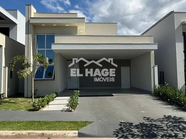 Casa com 250m² 3 quartos e 3 banheiros, à venda, no bairro Loteamento Salvador Costa Marques em Cuiabá