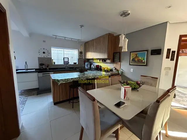 Casa com 250m² 3 quartos e 3 banheiros, à venda, no bairro Loteamento Residencial Central Park I em Itatiba