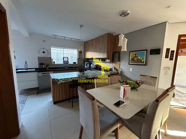 Casa com 250m² 3 quartos e 3 banheiros, à venda, no bairro Loteamento Residencial Central Park I em Itatiba