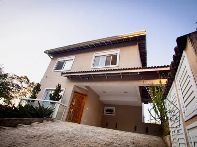 Casa com 483m² 3 quartos e 5 banheiros, à venda ou para alugar, no bairro Jardim Atalaia em Cotia
