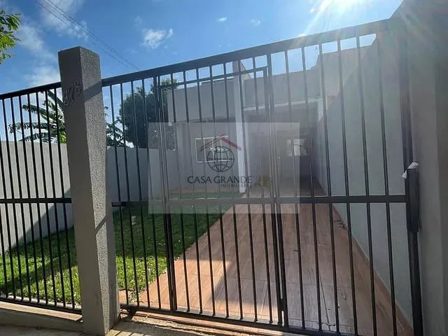 Casa 3 quartos e 2 banheiros, à venda, no bairro Jardim Nobre em Rolândia