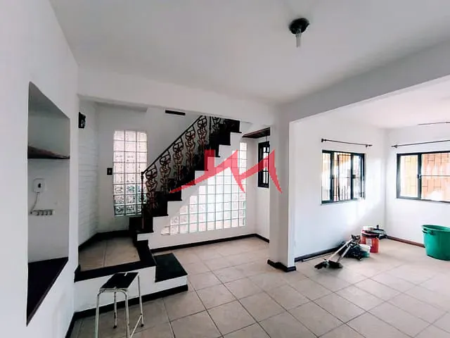 Casa com 500m² 3 quartos e 4 banheiros, à venda, no bairro Fonseca em Niterói