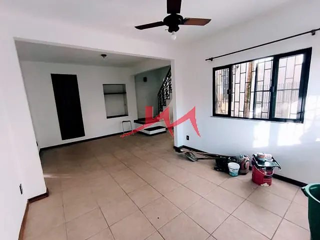 Casa com 500m² 3 quartos e 4 banheiros, à venda, no bairro Fonseca em Niterói