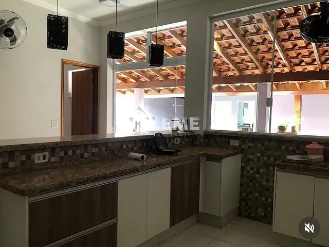 Casa com 250m² 3 quartos e 1 banheiro, à venda, no bairro Residencial Carlito Quilici em Mococa