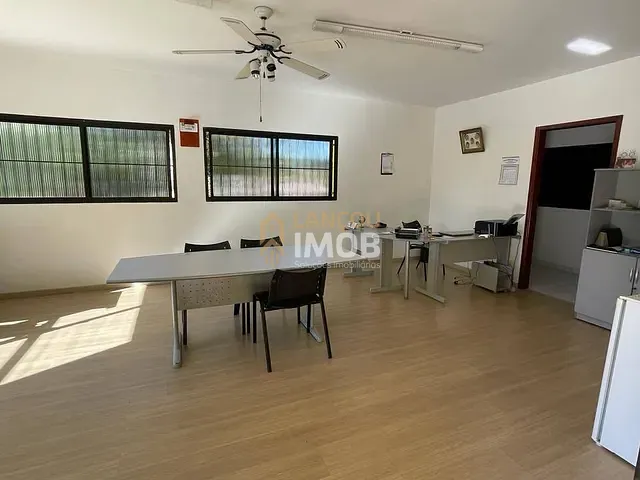 Casa 3 quartos e 4 banheiros, à venda, no bairro Alpes dos Araçás (Jordanésia) em Cajamar
