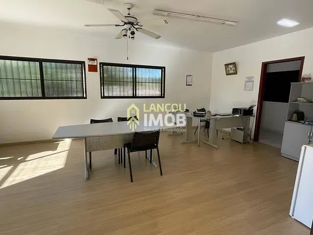 Casa 3 quartos e 4 banheiros, à venda, no bairro Alpes dos Araçás (Jordanésia) em Cajamar