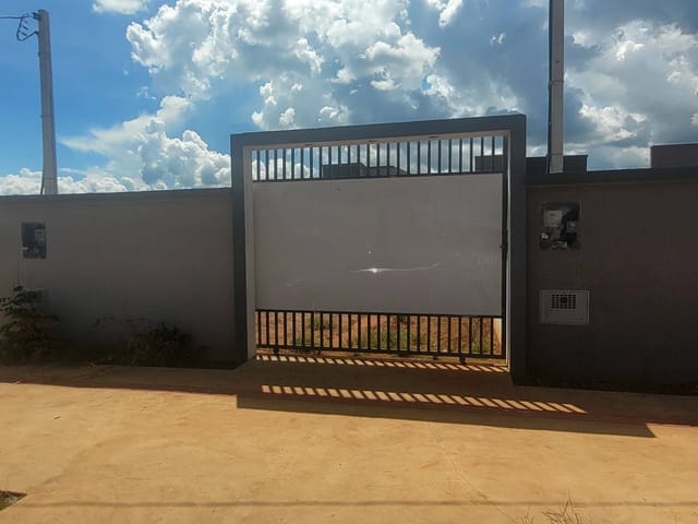 Casa com 214m² 2 quartos e 2 banheiros, à venda, no bairro Residencial José Adriano Leitão em Sinop
