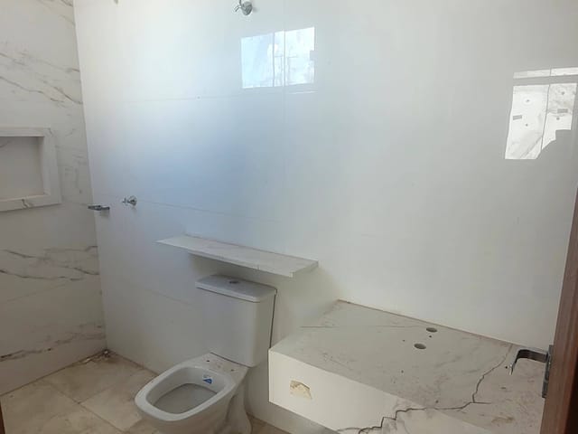Casa com 214m² 2 quartos e 2 banheiros, à venda, no bairro Residencial José Adriano Leitão em Sinop