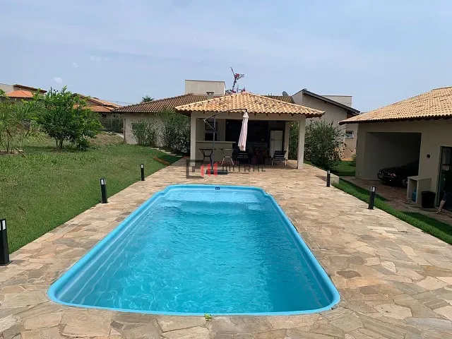 Casa 4 quartos e 4 banheiros, à venda, no bairro Estância Santa Paula em Londrina