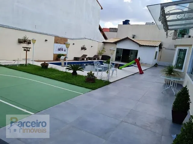 Casa com 640m² 5 quartos e 3 banheiros, à venda, no bairro Cidade Patriarca em São Paulo