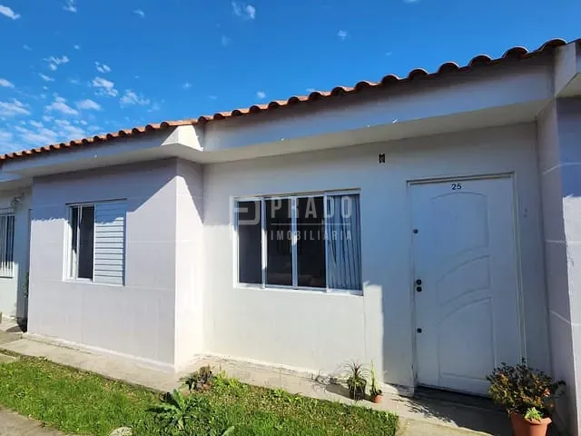 Casa 2 quartos e 1 banheiro, à venda, no bairro Fragata em Pelotas