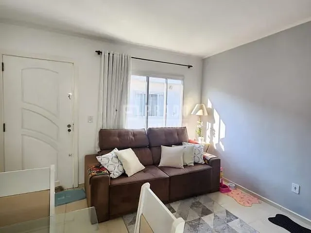 Casa 2 quartos e 1 banheiro, à venda, no bairro Fragata em Pelotas