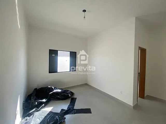 Casa 2 quartos e 2 banheiros, à venda, no bairro Areão em Taubaté