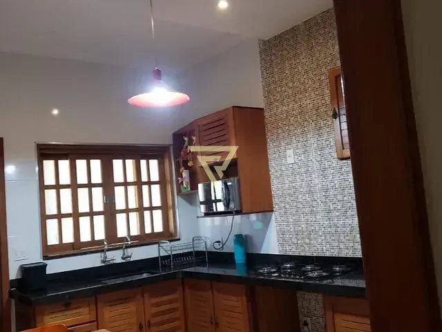 Casa com 360m² 3 quartos e 3 banheiros, à venda, no bairro Parque Residencial Cândido Portinari em Ribeirão Preto